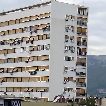 6 Apartman *